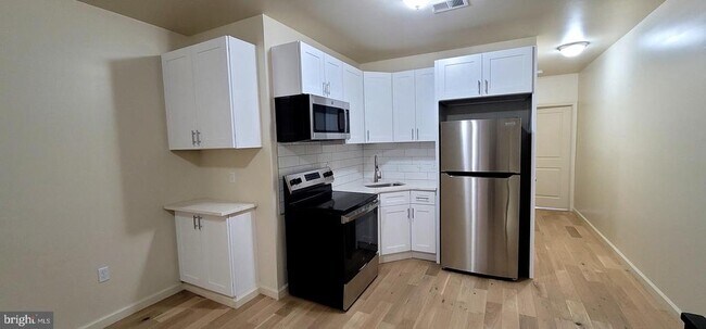 Photo - 1219 W Silver St Unidad 2ND FLOOR