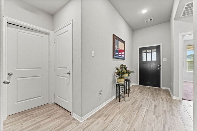 Photo - 3815 Wright's Landing Dr