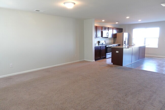 Photo - 7025 Luna Mae Ct