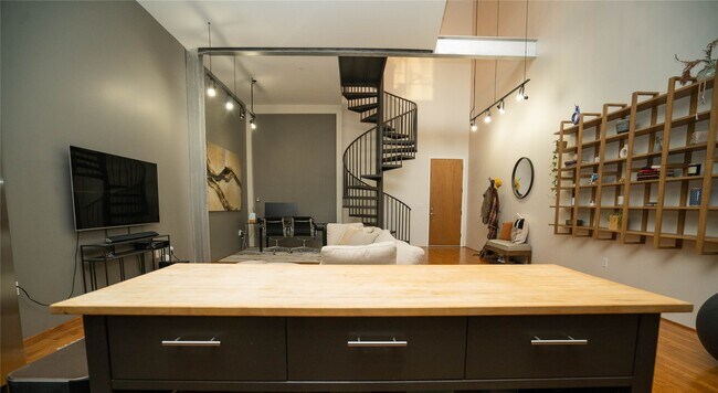 Photo - 1312 Live Oak St Unit 223