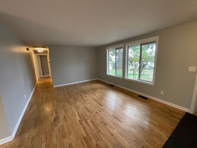 Photo - ***PENDING APPLICATION***Convenient 3-Bedroom Home Near NAS Whidbey Island with Garage Parking