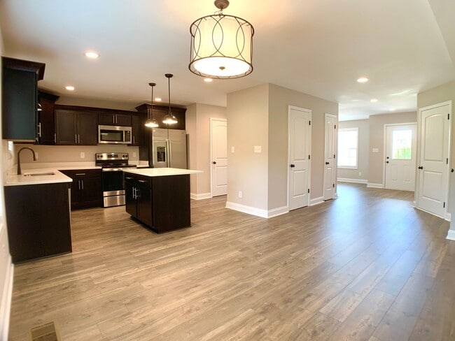 Photo - 733 Banister Dr