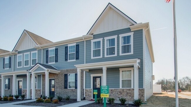 Photo - 540 Ellen Rd