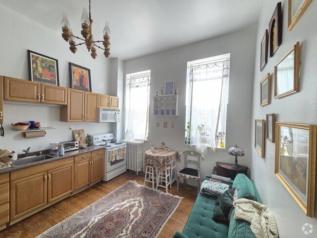 Building Photo - 2045 Green St Unit 1F Rental