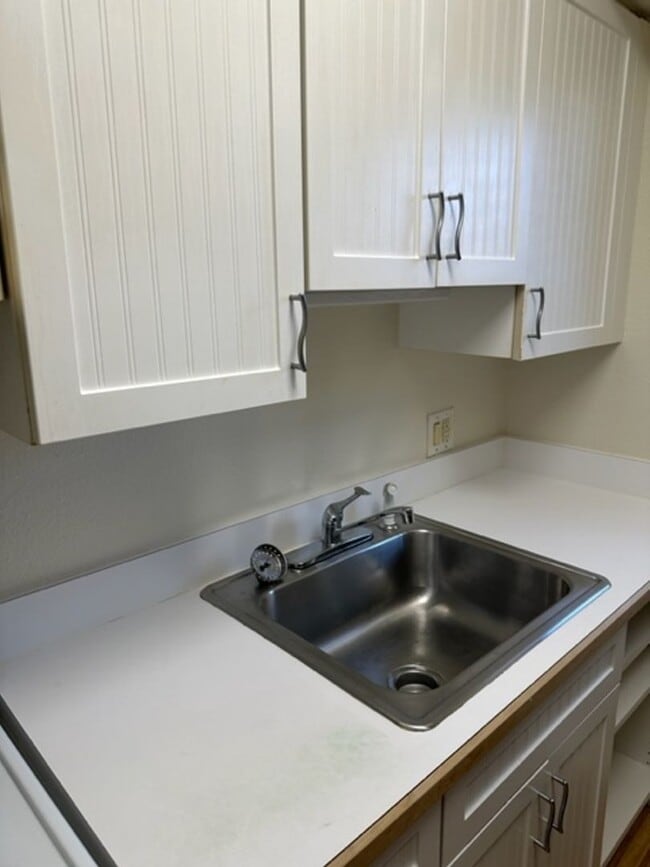 Photo - Ocean Breeze 02 Unit OCBR02