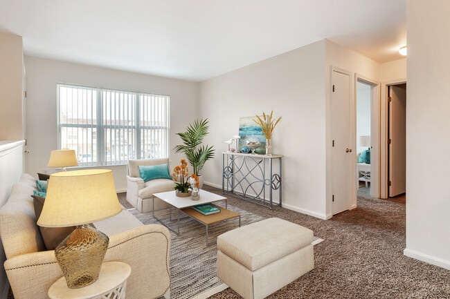 Sterling Crest Apartments