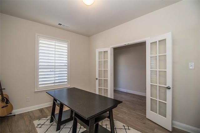 Photo - 908 Foxglove Dr