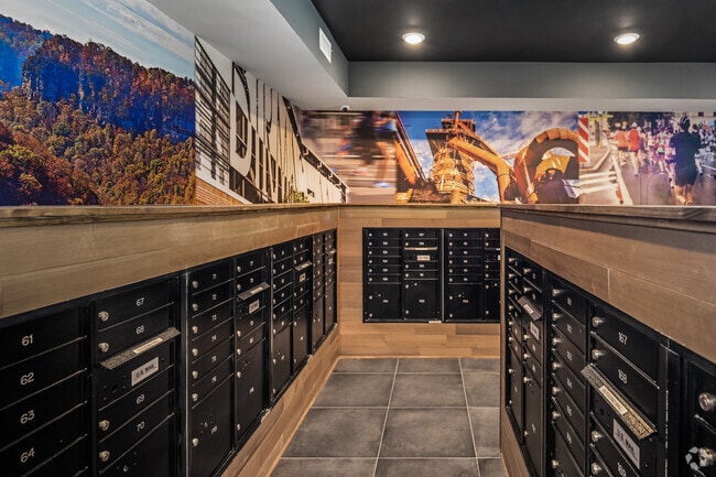 Sala de correo - Rise Red Mountain