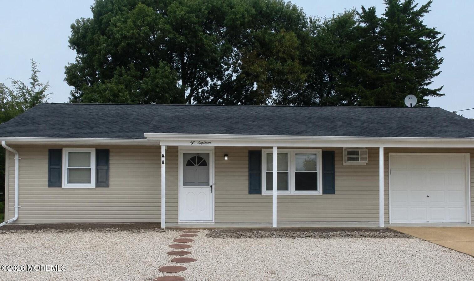Photo - 218 Conifer Dr