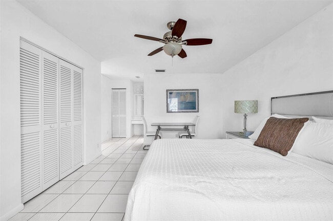 Photo - 7641 W Country Club Blvd