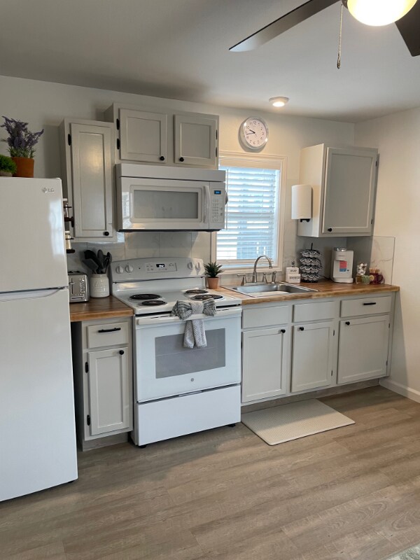 Photo - 210 H Pickens Rd