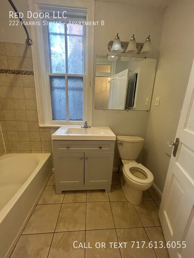 Photo - 222 Harris St Unit Apartment B