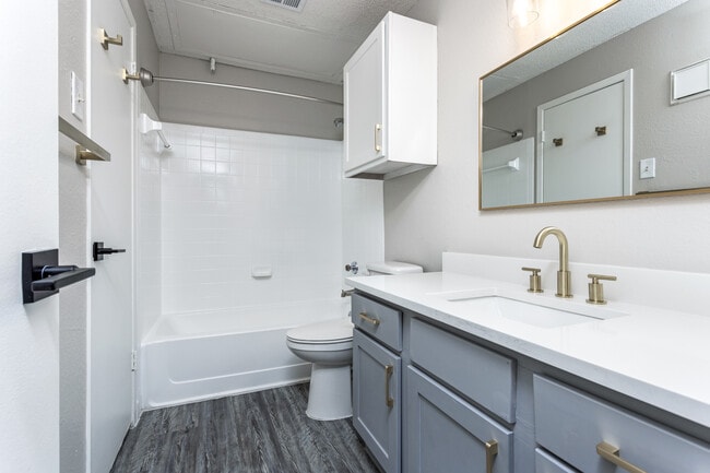 Photo - Ashton Oaks Apartments