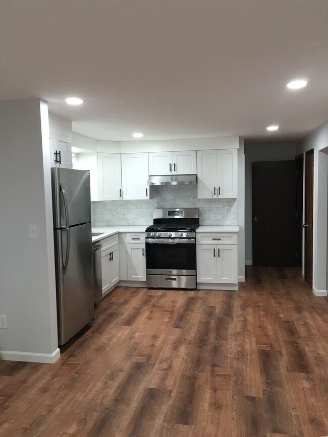 Photo - 23 Thurston Rd