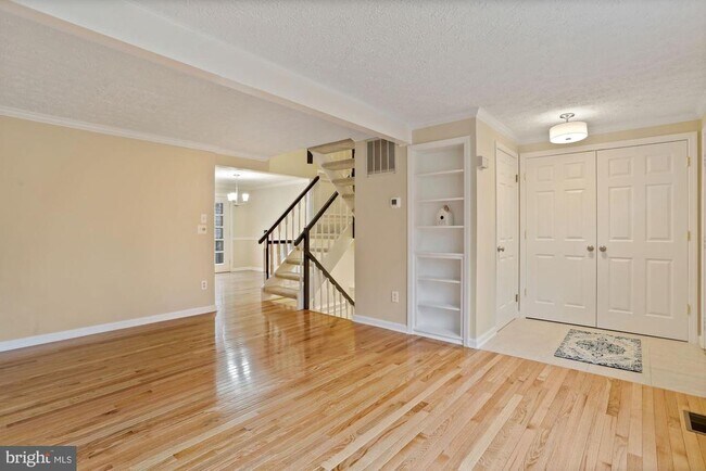 Photo - 2051 Gervais Dr