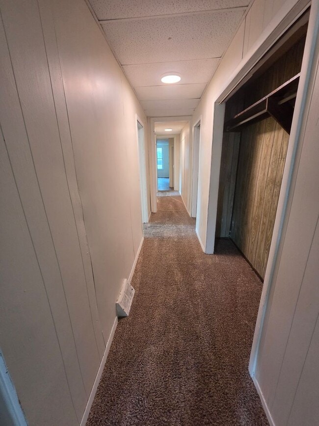 Photo - Lower 2 bedroom unit East Side