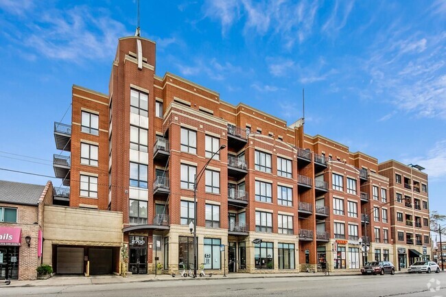 Building Photo - 2700 N Halsted St Unit PH10 Rental