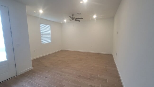 Photo - 4501 Stine Rd