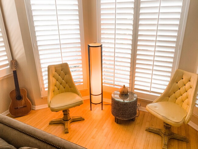 Photo - 1975 S Crescent Heights Blvd