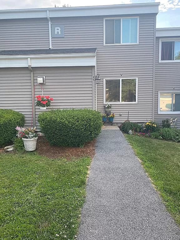 Photo - 5 Grandview Dr Unit R