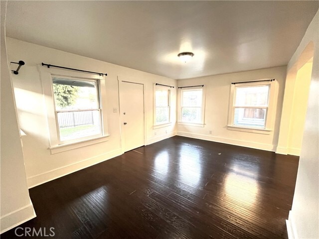 Photo - 1590 W 37th St