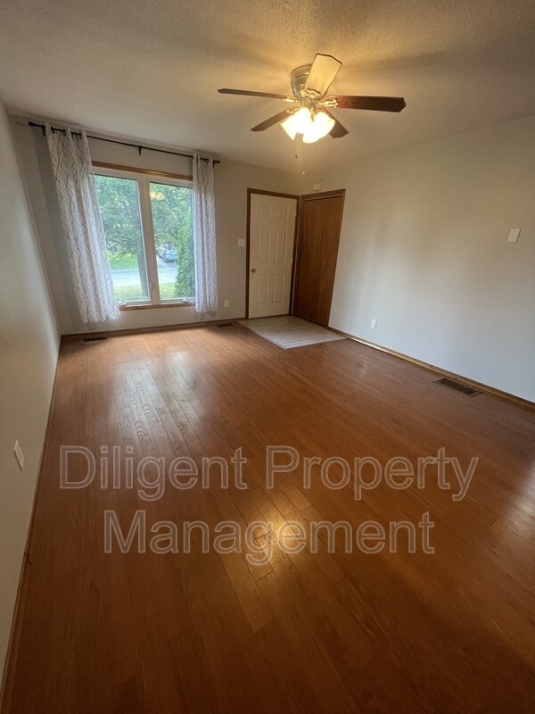 Photo - 926 Dainard Dr