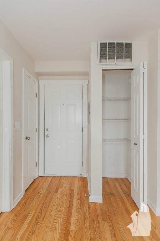 Photo - 2520 W Leland Ave