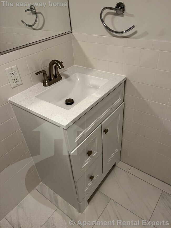 Photo - 77 Fairfax St