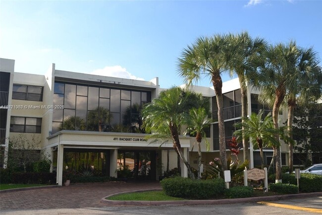 Photo - 491 Racquet Club Rd Condo Unit 302