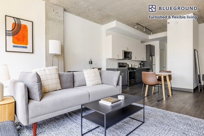 Photo - 60 E Randolph St Unidad FL11-ID1266