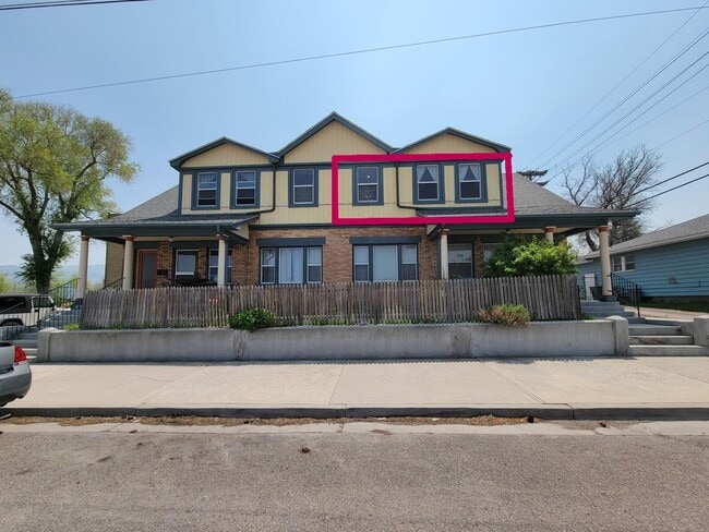 Building Photo - 315 W Halliday St Unit 2