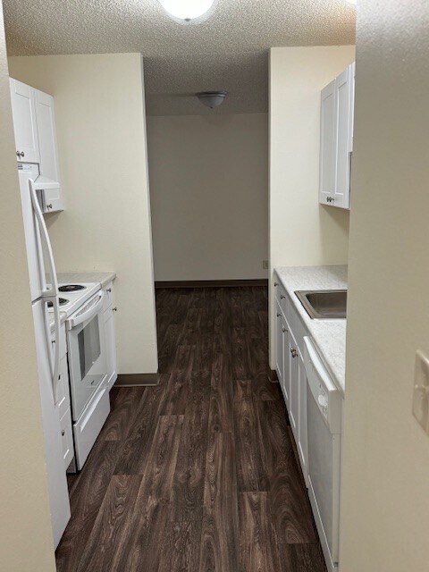 Shelli Apartments
