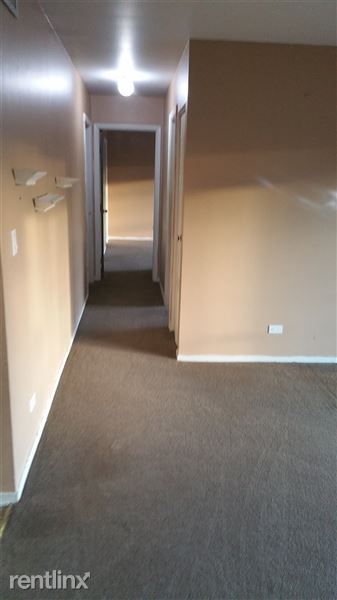 Photo - 714 Tullamore Ct