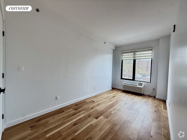 Building Photo - 83-15 Parsons Blvd Rental