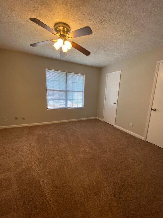 Photo - 2502 Hidden Cove Ct Unit B