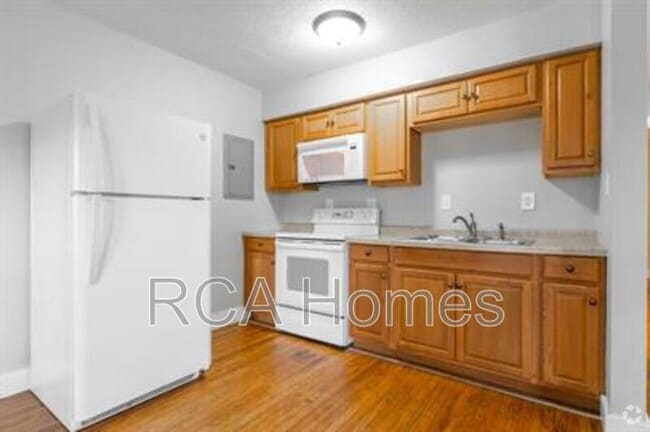 Building Photo - 1157 Villa Ave Unit A Rental