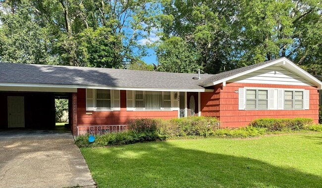 Photo - 212 Pimlico Pl
