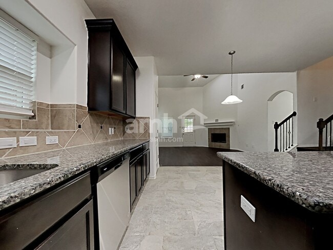 Photo - 2567 Riverway Dr