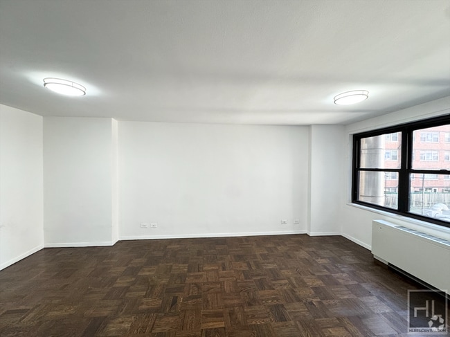 Building Photo - 5 AVENUE Unit 3P Rental