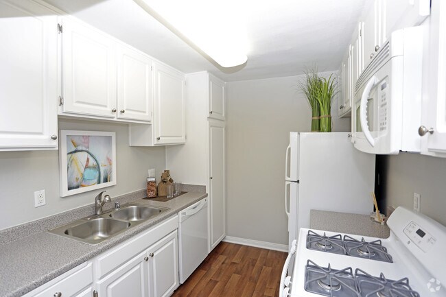 Photo - Axiom Tustin