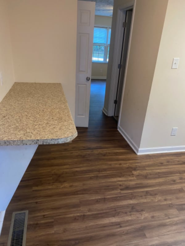 Photo - 160 Nunnally St