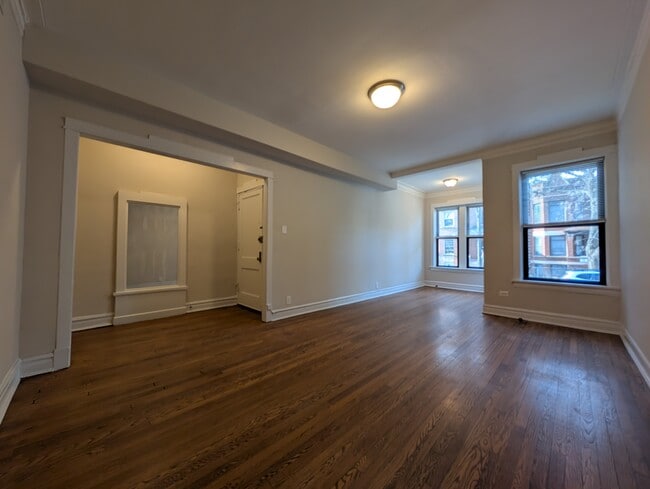 Building Photo - 2638 N Milwaukee Ave Rental