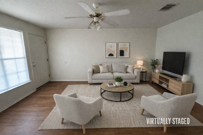 Photo - 2808 Cantabrian Dr Unit Apt D