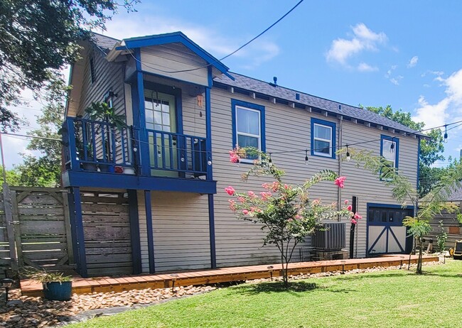 Photo - 5011 Avenue Q