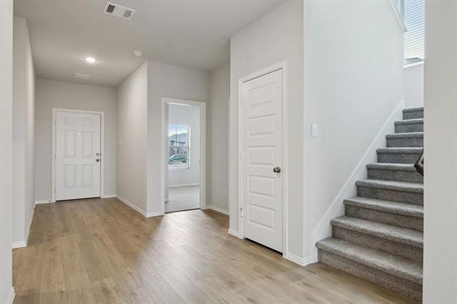 Photo - 511 Frst Hvn Dr