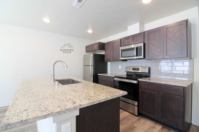 Photo - 3 Bedroom, 2 Bath Townhome in Kennewick