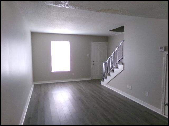 Photo - 101 Ellis Dr