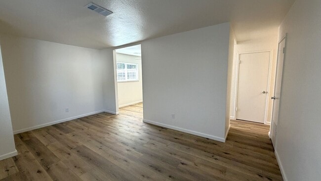 Photo - Pittsburg Beautiful fully updated unit, 2 bedroom, 1 bath, luxury vinyl flooring, quartz counters...