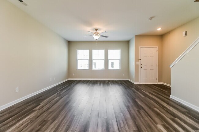 539 Landing View Dr