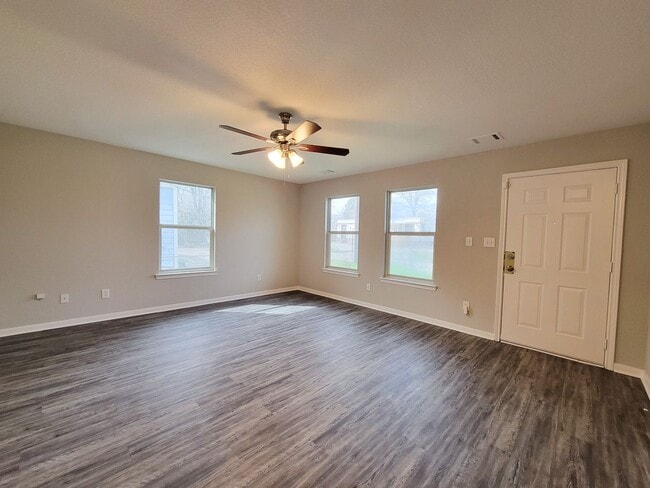 Photo - BEAUTIFUL 3 BEDROOM HOME IN CONROE WITH AL...